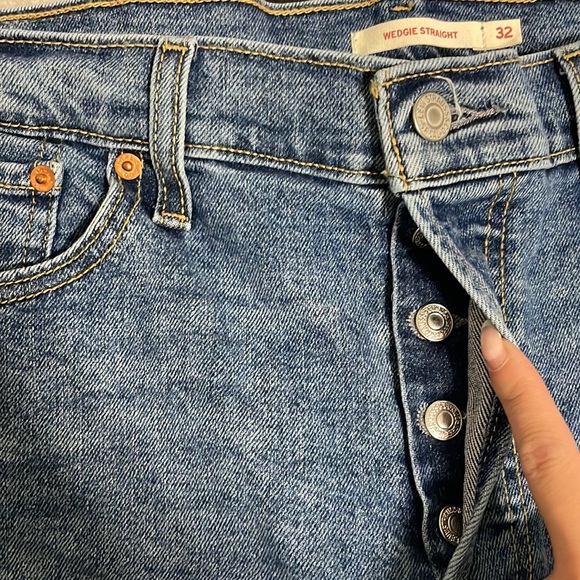 LEVI’S • wedgie straight high waisted button fly jeans sz 32 - Picture 9 of 10